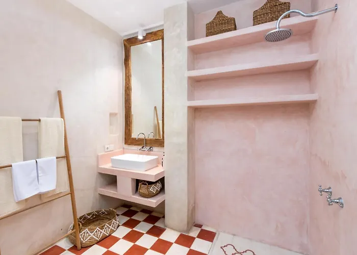 Anicca - Sunny Colorful 4br Umalas With Private Pool And Rooftop Lounge Villa