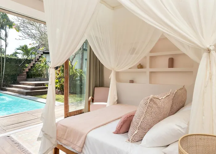 Anicca - Sunny Colorful 4br Umalas With Private Pool And Rooftop Lounge *