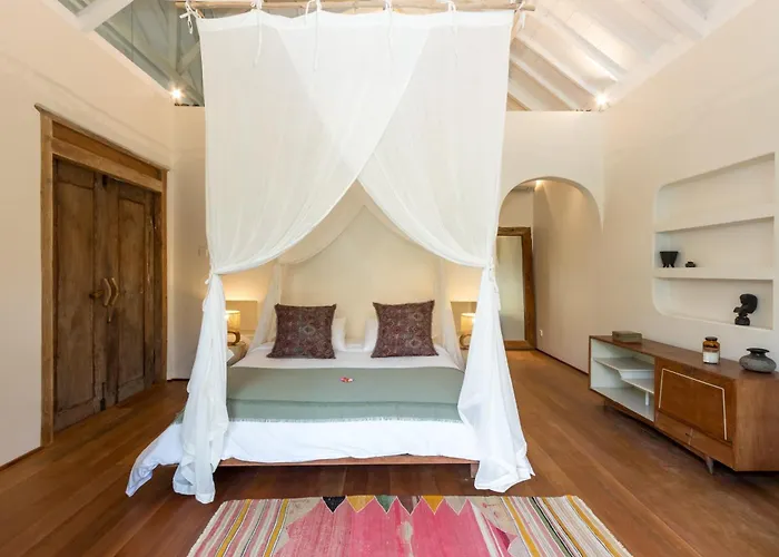 Villa Anicca - Sunny Colorful 4br Umalas With Private Pool And Rooftop Lounge *