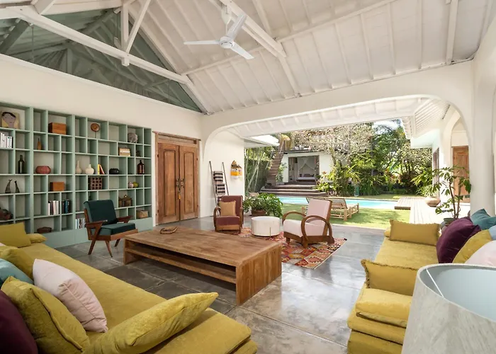 Anicca - Sunny Colorful 4br Umalas With Private Pool And Rooftop Lounge *