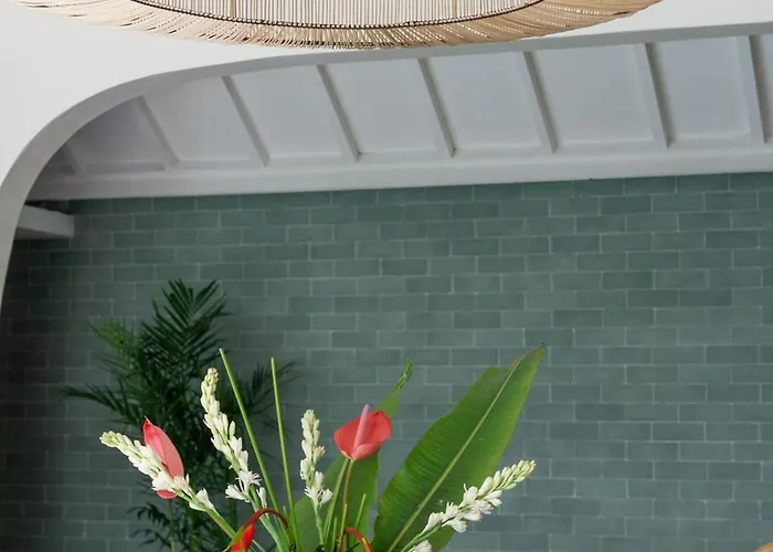 Anicca - Sunny Colorful 4br Umalas With Private Pool And Rooftop Lounge *