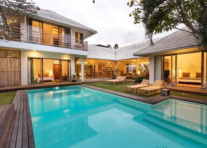 Anicca - Sunny Colorful 4br Umalas With Private Pool And Rooftop Lounge Villa
