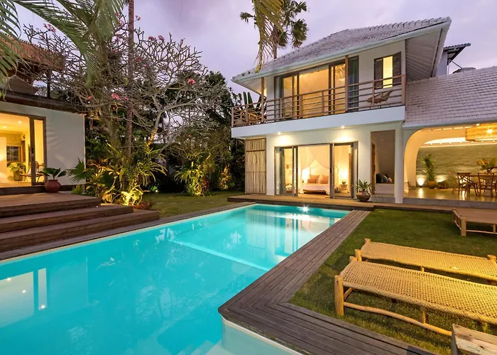 Anicca - Sunny Colorful 4br Umalas With Private Pool And Rooftop Lounge Villa *