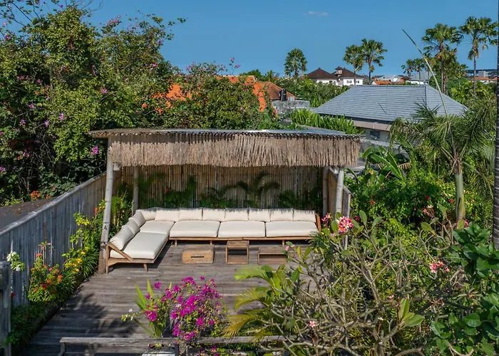 Anicca - Sunny Colorful 4br Umalas With Private Pool And Rooftop Lounge * Canggu (Bali)